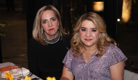  Mimí Hinojosa y Carmenchu.