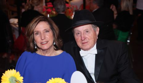  Gabriela Benavide y Mauricio Benavide.