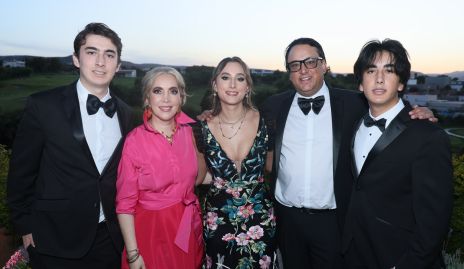  Franco Eichelmann, Sofía Eichelmann, Raquel Eichelmann, Erick Eichelmann y Joaquín Eichelmann.