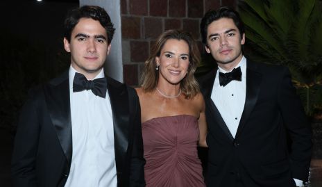  Germán Cueva, Anabeli Cueva y Pablo Riverol.