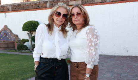  Elena Gaviño y Patricia Gaviño.