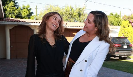  Mónica Gaviño y Annie Gómez.