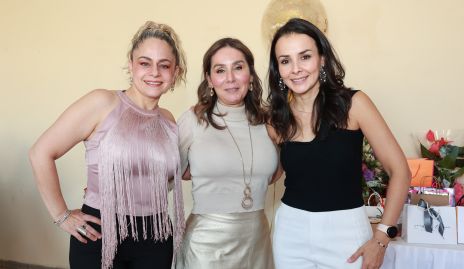  Rosa Motilla, Gabriela Álvarez y Adriana Revuelta.