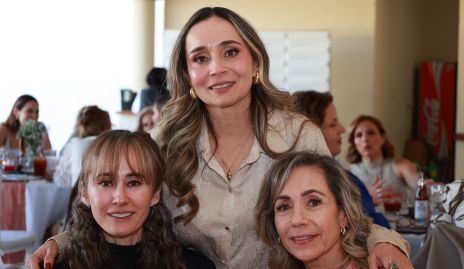  Sandra Orozco, Yolanda Álvarezy Maggie Portillo.