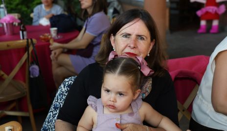  Roberta Salgado y Rosy Somohano.