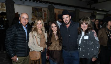  Juan Manuel Córdova, Lula Alvarado, Ana Karen Robledo, Ricardo Villalba y Martha García.