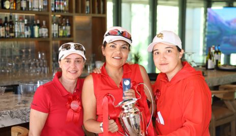  Marcela Alcalde, Kikis Fernández y Mariana Acebo.