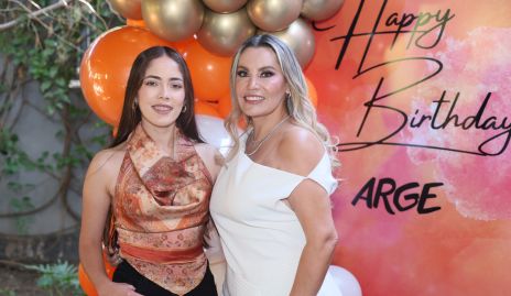  Arely Ruiz y Argentina Doval.