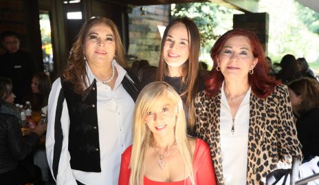  Lety Longoria, Lucía Zarzosa, Delia Vázquez.