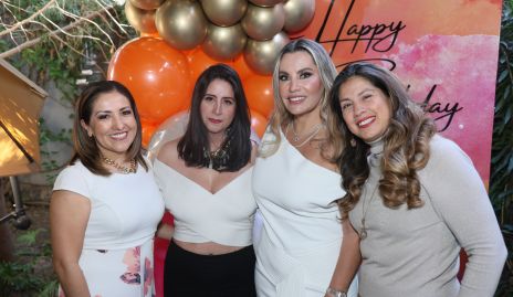  Diana Vázquez, Illali Montaño, Argentina Doval y Sulay Pérez .