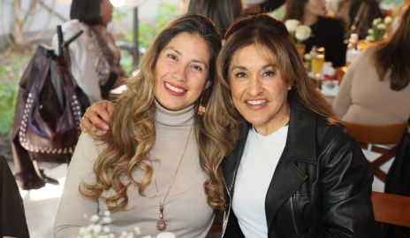  Sulay Pérez y Lucy Barrera.