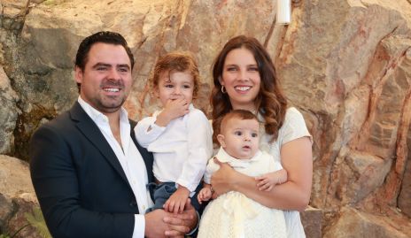  Liliana Acosta, Diego Hernández con sus hijos José María y Alonso.