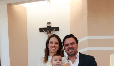  Liliana Acosta, Diego Hernández y su hijo Alonso.
