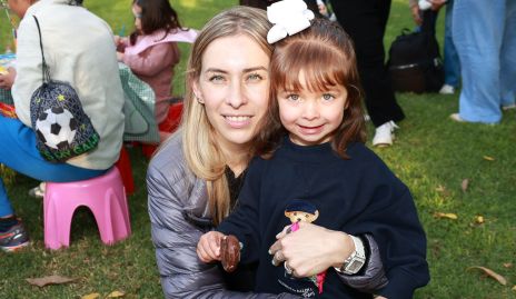  Gabriela Alvarado y Emilia Zamanillo.