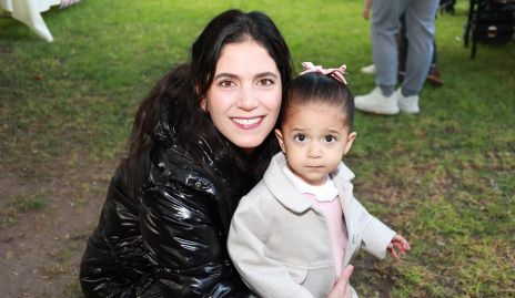  Maribel y Carlota de Luna.