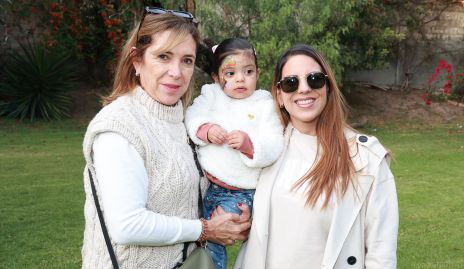  Rosy Díaz Infante, Mariana Carbajal y Maria Paula Hernández.