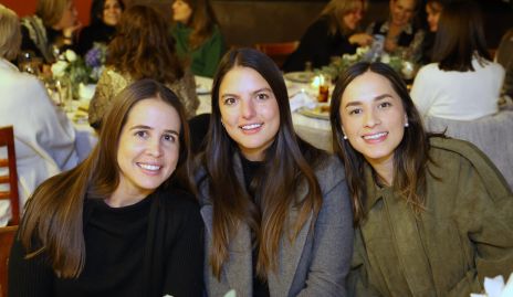  Montse Anaya, Gabriela González y Fernanda Castro.