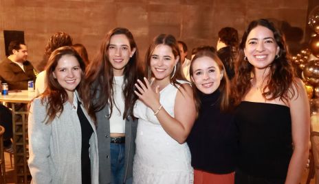 Ingrid de Luna y sus amigas.