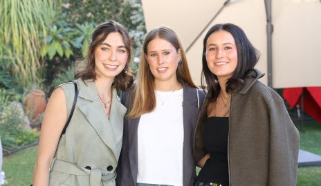  Paulina, Isabela y Yulia.