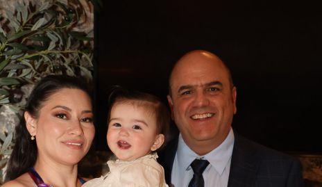  Roxana Camacho y Edgar Eichelmann con su hija Camila.