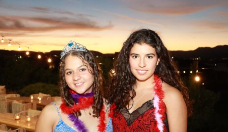  Ana Isa Andrade e Isabela Halgara.