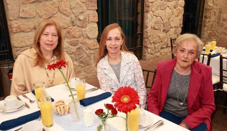  Beatriz Díaz Infante, Lilia Castillo y Juana María Agüelles.