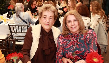  Ludy Castillo y Benilde Díaz Infante.