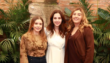  Paulina Estrada, Renata Castillo y Ana Gaby Motilla.