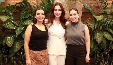  Mimí Navarro, Renata Castillo y María José Sánguez.
