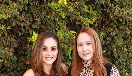  Cristina y Carolina Herrán.