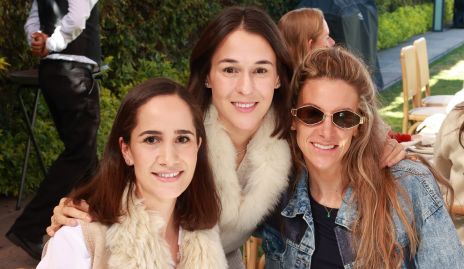 Daniela Mina, Carmelita Del Valle y Benilde Hernández.