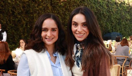  Clau Villasana y Adri de la Maza.