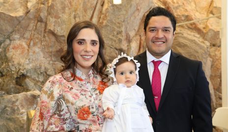  Ana Sofía Ascanio y Raymundo Blanco con su hija Luciana.