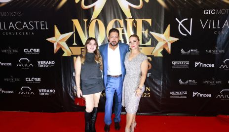  Camila de la Vara, Jaime Mendoza y Fernanda de la Vara.