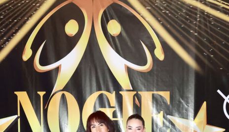  Mariana Zacarías y Claudia Reyes.