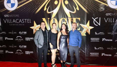  José Betancourt, Gracia Olivares, Deli Betancourt y Hermes Betancourt.