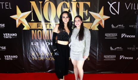  Mónica Vela y Regina Buendía.