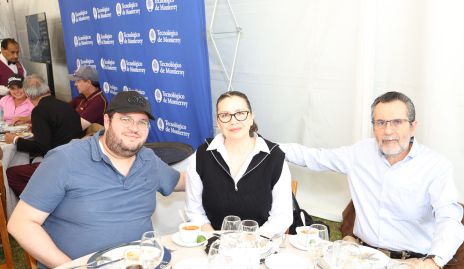  Jorge Gómez, Rosa Vega y Jorge Gómez.