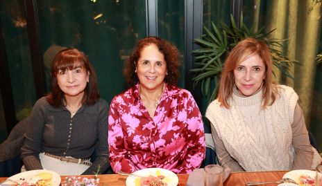  Pina Cadena, Beatriz Treviño y Rosy Díaz Infante.
