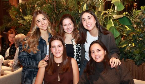  Estefanía Leija, Ilse Gil, Andrea de la Torre, Mercedes Díaz y Ceci Dávila.