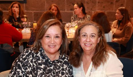  Rosa Martha Portales y Lucía Arauz.