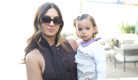  Mayteé De Antuñano y Francesca Delgado.