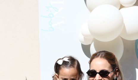  Francesca Delgado y Fernanda Paredes.