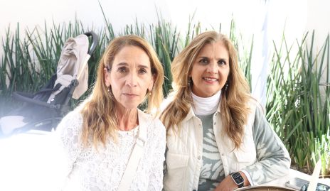  Gaby Cantú y Sabrina Gaviño.
