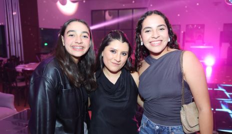  Daniela Pruneda, María Fernanda y Ximena Trujillo.