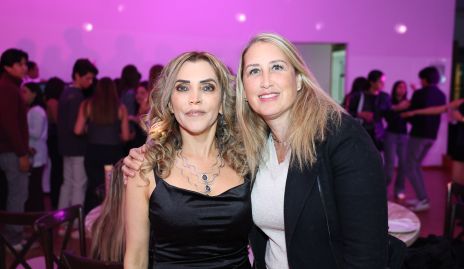  Carla Cabanillas y Lorena Garza.