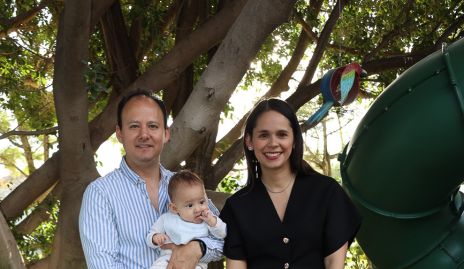  Ricardo Salinas, Mónica Guillén, Ricardo y Camila Salinas.