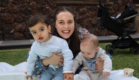  Tere Ledezma con Luis y Juan Pablo Torres.