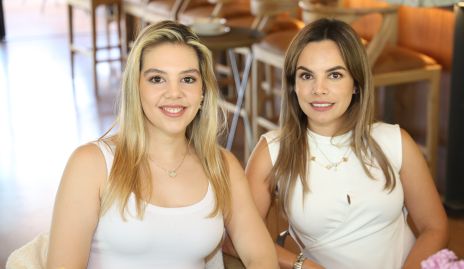  Estefanía Sánchez y Arlette Robles.