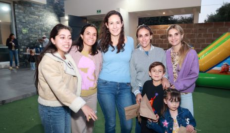  Norma Ambriz, Sofía Escareño, Fabiola Ponce, Daniela Llano y Adelina Zendejas.